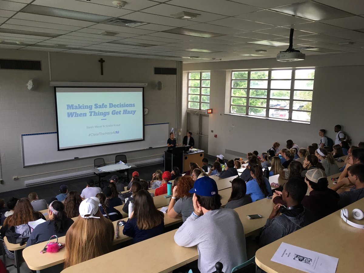 IUMightyMacs's tweet photo. Our student athletes attending a presentation “Making Safe Decisions When Things Get Hazy” on the dangers of hazing #GoMacs #OneIU https://t.co/6Ityr1QMyU