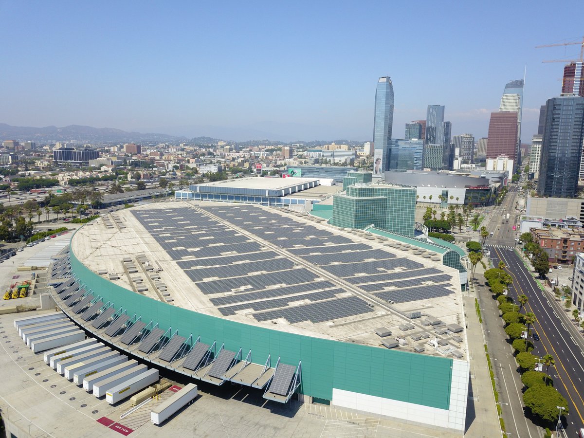 Join us in bringing awareness to #airpollution by participating in <a href="/CleanAirDay/">California Clean Air Day</a> on Oct. 3!

Take the #CleanAirPledge to improve #airquality by taking #publictrans to work, turning off lights, and planting a #plant! Learn more about how to participate here tinyurl.com/y7xsnpg8