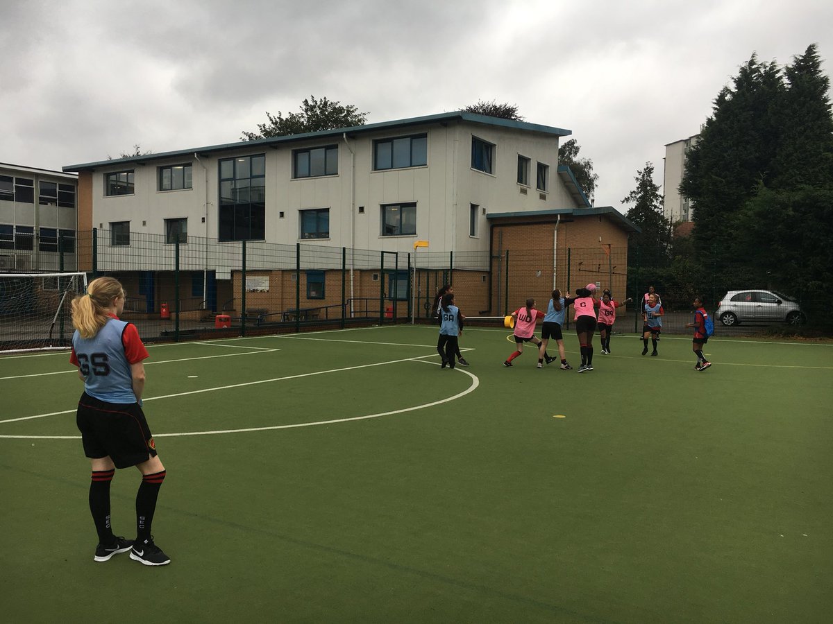 @stedcamp Girls @Bham_Netball Training tonight! Great turn out and session despite the 💨 ☔️ keep up the hard work and commitment ladies!! #thisgirlcan #loveafterschoolsport