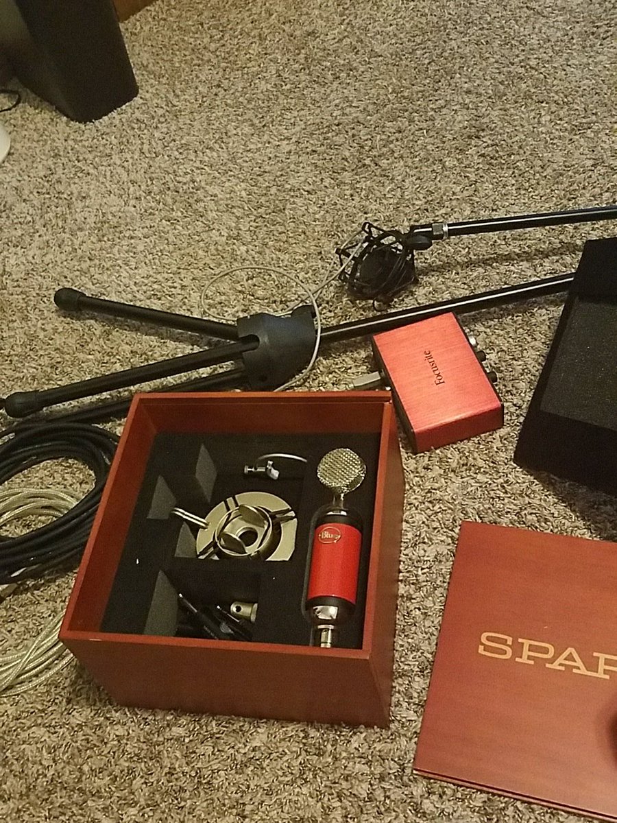 notsosrsmagic's tweet image. Its almost podcast time... #notsosrsmagic #TuneInNextWeek