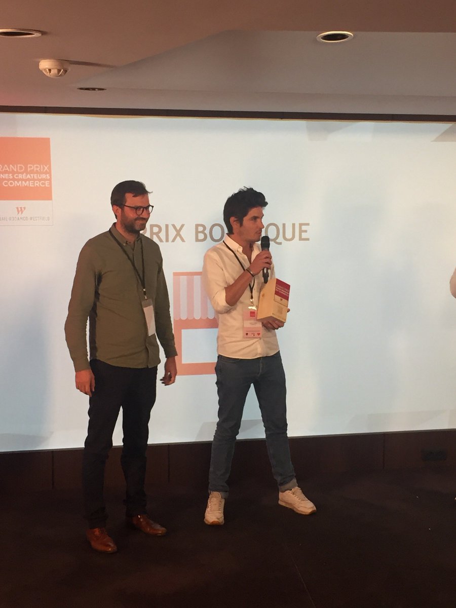 urw_group's tweet photo. .@LesRaffineurs et #BMK Paris Bamako remportent tous les deux le Prix Boutique lors du #GPJCC . Ils pourront déployer leurs innovations dans un de nos centres de shopping #retail #shopping #commerce https://t.co/AG1qHfNt8T