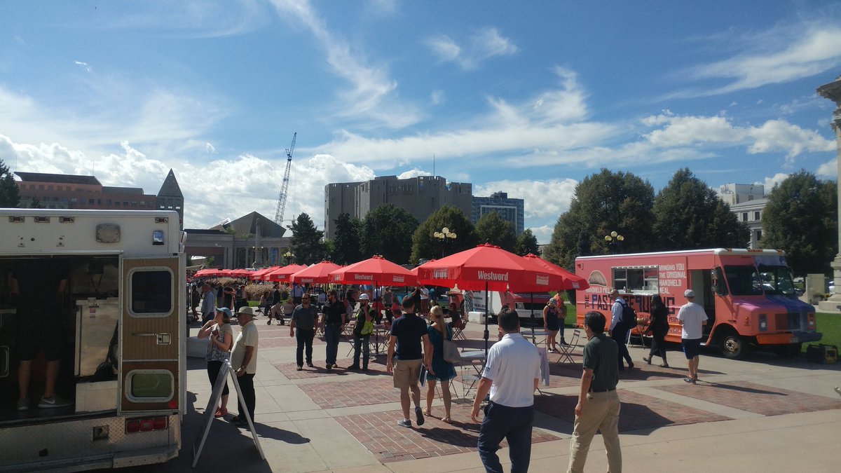 InGoodTasteDen's tweet photo. Carb up before #gabf2018 and head to @CivicCenterPark for lunch! #cceats #CCEatsIGTD #FoodTruckFriend #VisitDenver https://t.co/GX5AN2fSWn