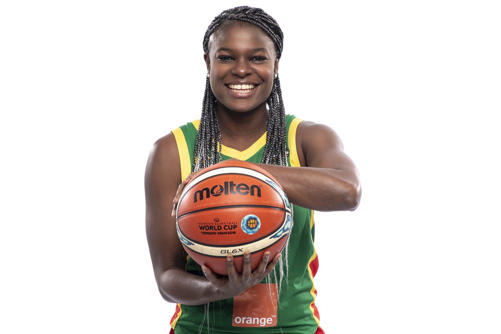 FSBBOFFICIEL's tweet photo. COUPE DU MONDE ESPAGNE 2018
JOUR J-2
LES LIONNES EN MODE SHOOTING AVANT LE GRAND SAUT SAMEDI A 17H GMT
#kebetu #FIBAWWC #team221 #FIBAWC #TL221 https://t.co/dm0ho2hK9d