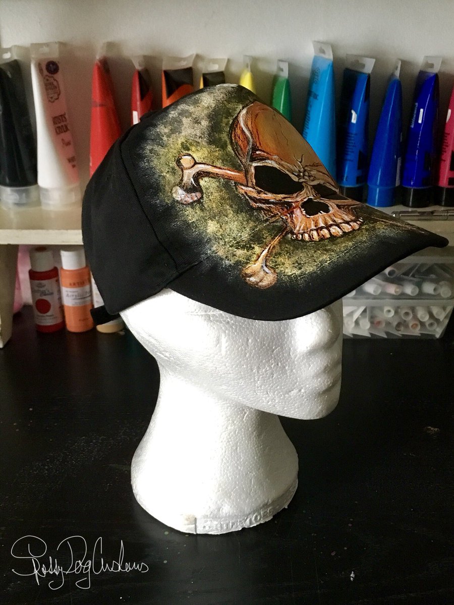 talentedwitches's tweet photo. One of my latest creations. This time it’s for a skull freak just like myself so I had to make sure the design was just right!
Another happy customer 💕💀🤘🏻
#customisedcaps #skullcaps #handpainted https://t.co/VXmGTzZfW9
