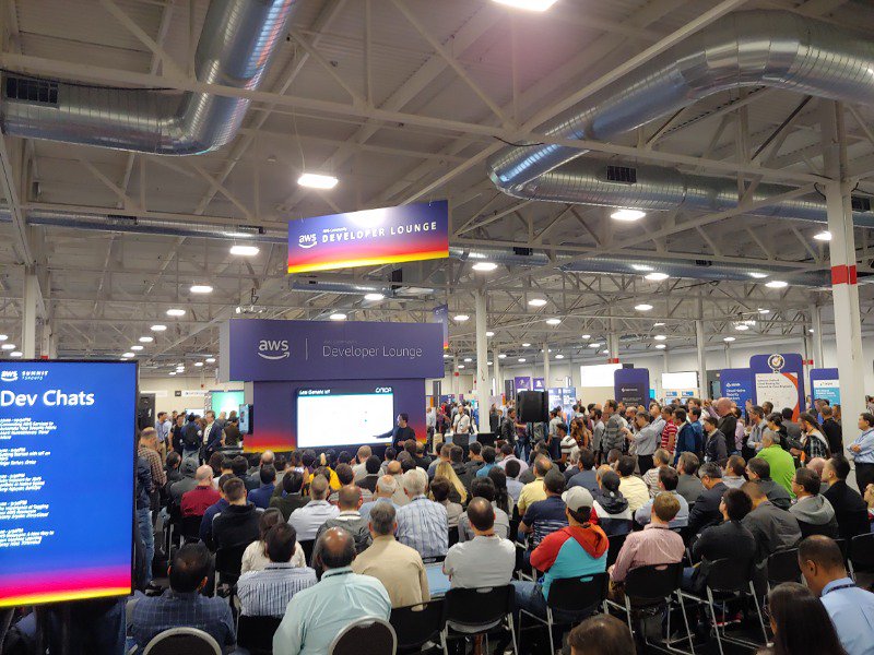 3Nimbus's tweet image. Standing room only for Tolga Tarhan&apos;s talk about Getting Started with IoT on AWS! #AWSSummits @OnicaGroup