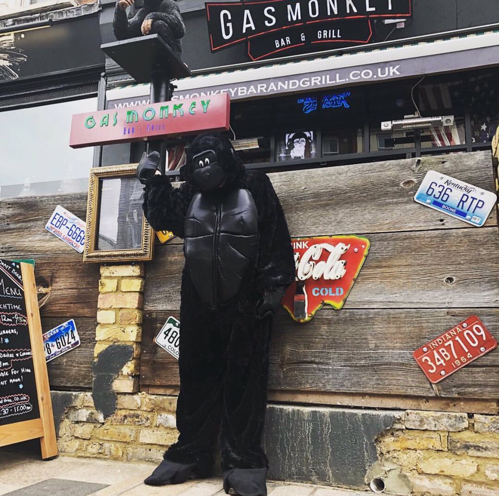 Alex_Wimbleton's tweet photo. Today at work, I have been Gary the guerrilla testing Gorilla 🦍

#bbc #ux #uxresearch #designresearch #guerrilla #guerrillatesting https://t.co/zsGMl1mFx7