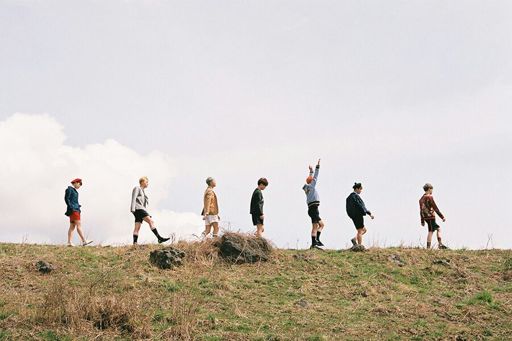 usnim_s's tweet photo. BTS Young Forever Photoshooting pt.6
#BTS #GroupShooting  #RM #JIN #SUGA #JHOPE #JIMIN #V #JUNGKOOK  #YoungForever #Photoshooting @BTS_twt https://t.co/LPtWo7uGIn