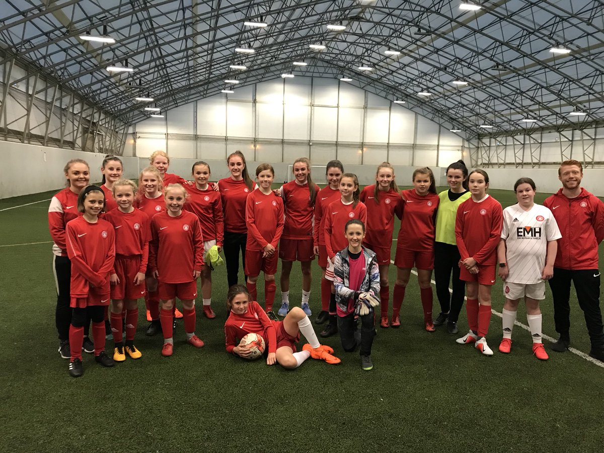 Hamilton Academical Wfc 13s Build Up Captain Amy Anderson97 And Academy Graduate Lorigardnerrr Popped Into The 13s Training Tonight Before Their Cup Final To Wish The Staff And Players A