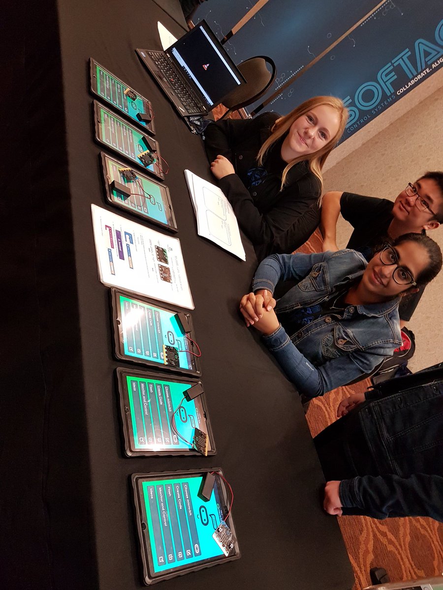 RickRake's tweet image. Heritage Park Middle School tech team presents now at #fvtechforum. #missionbc #microbits