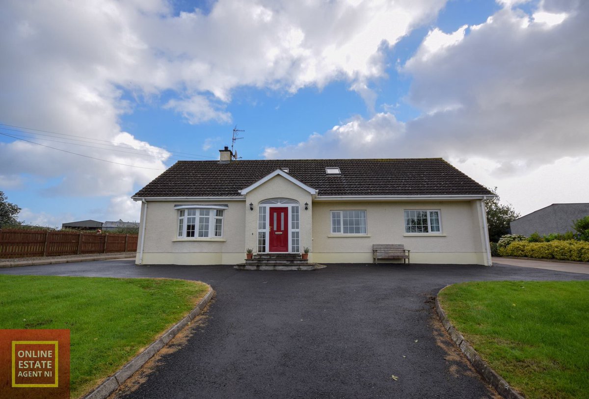 Onlineagentni's tweet photo. Deceptively spacious 5 bedroom chalet... https://t.co/njWdYFOS9O https://t.co/eMAB6er5yl