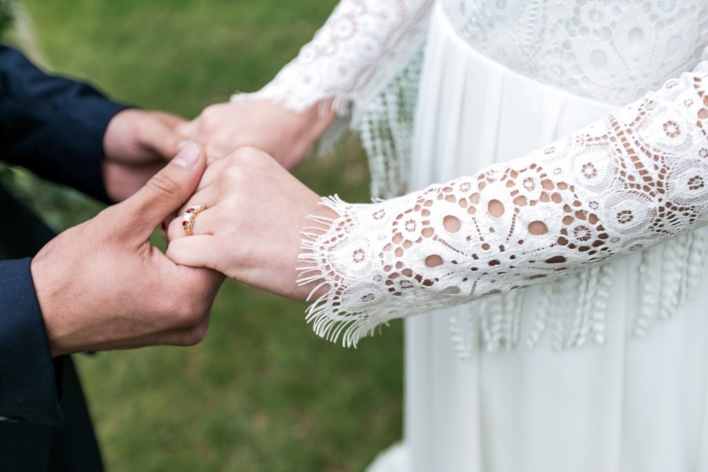 VictorianRingCo's tweet image. Autumnal wedding colours: Red &amp;amp; Golden Wedding Inspiration bit.ly/2xhUj89  #autumnweddings #rubyengagementring