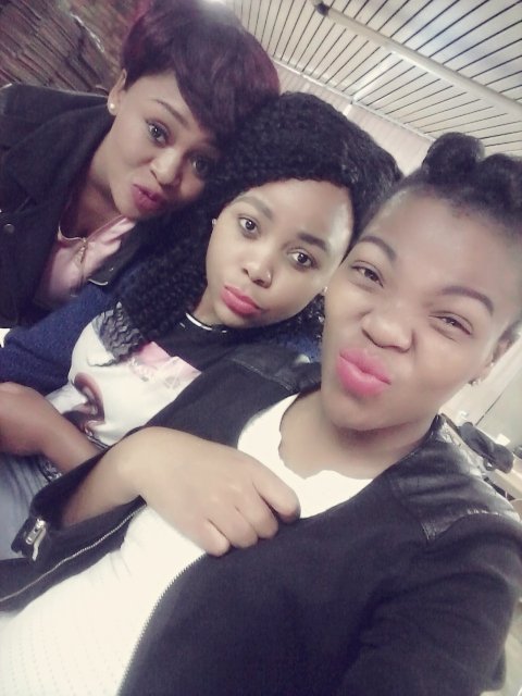 88ac67d5e6e54a3's tweet photo. My day one 😘😘 https://t.co/UY7k8PBQlj