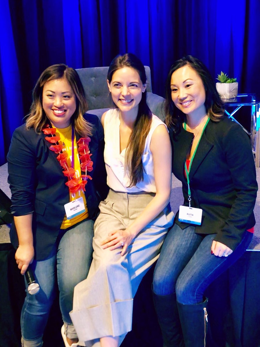 ruthalmen's tweet photo. ...don’t compare your behind-the-scenes with someone else’s highlights reel...
@TheMuse thank you, Kathryn for the talk today @LifeAtBooz #BoozAllen #empowerpeople #makeyourownway #competewithculture https://t.co/SCrSX1dpas