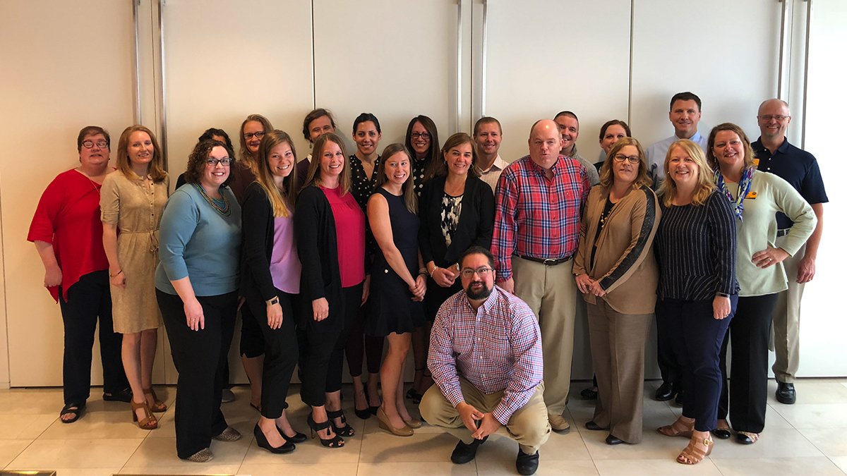 rwbaird's tweet photo. In the spirit of continuous learning &amp; improvement, several associates from our marketing &amp; communications team completed a multi-week Digital Marketing Certificate Program offered via @UWM today. Congrats all, we can't wait to see all of the innovative ideas you bring forward! https://t.co/p0J9XIedAt