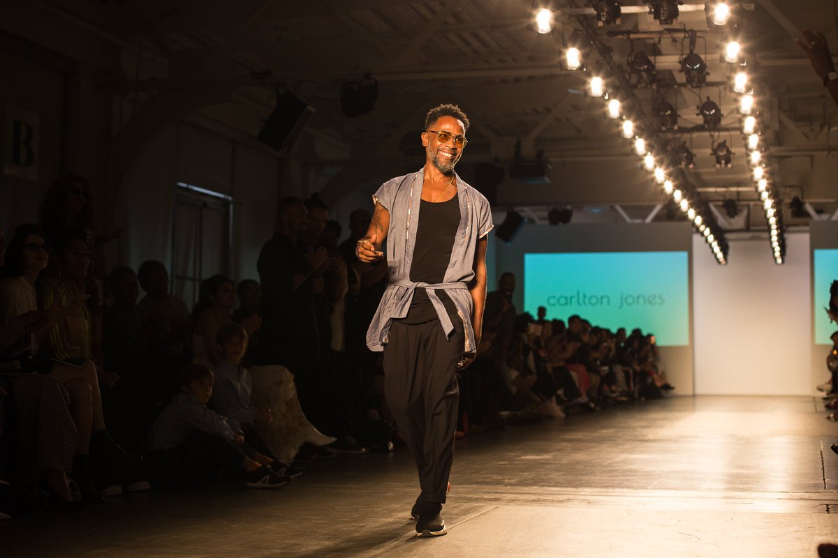 AlkalineSpring2's tweet image. The amazing Carlton Jones on the runway sponsored by Alkaline Springs!

#alkaline_spring #springwater #revelstoke #revelstoked #bcwater #canadianwater #mineralwater #water #luxurywater #healthyliving #healthy #livingwater #goodhealth #alkaline #alkalinelife #alkalineplanet