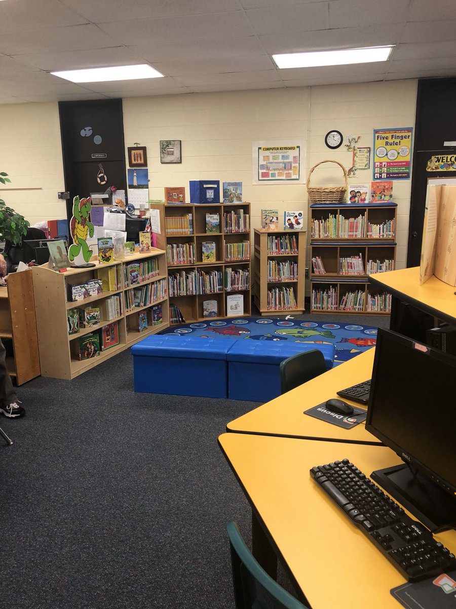 TomicaSheri's tweet photo. Awesome day visiting schools in Fairfield County School District. #SCReads Fairfield Elementary School. @FESstingrays ❤️ it! #SCDOE https://t.co/m6jnIFsdUM