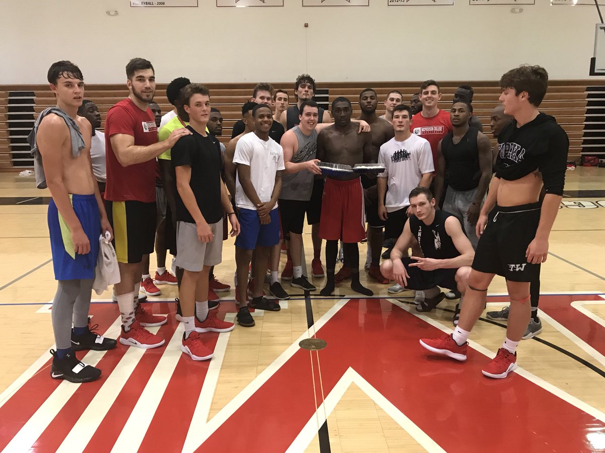 Wishing senior Louis Parker a happy birthday!  #tradition #commitmenenttoexcellence #BulldogPride