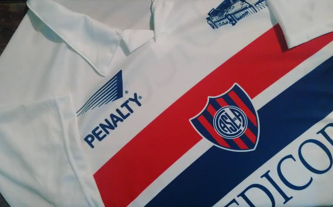 cenretroSL's tweet photo. 💣 LIQUIDAMOS!
Modelo #retro #Penalty #Medicorp

✓ Talle S, unisex
✓ $600 + taza de regalo
✓ $1100 + buzo
✓ Puntos de entrega y envíos 
✓ Varios medios de pago!

#juegaSL #CASLA #Boedo #EscuelaDeTablones #CentroAtrásSL https://t.co/ZLHnDvW7fa