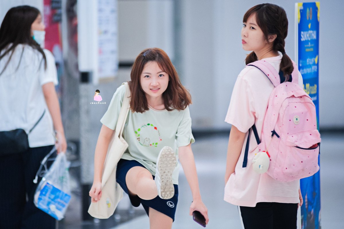 Kaimook_gallery's tweet photo. ลูกเตะเพนกิ้น!
#KaimookBNK48 #PupeBNK48 #BNK48 #เพลงกิ้น48 #SongforKaimook https://t.co/w8WYbag0fi