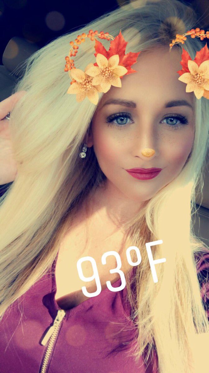 KimSchuyler1's tweet image. Snapchat has Fall filters already, but I’m over here sweating to death in 93 degree weather in Florida! 💦 #StopGettingMeExcited #WeatherProblems #GoingIntoMyFreezerNow @Snapchat @bn9weather