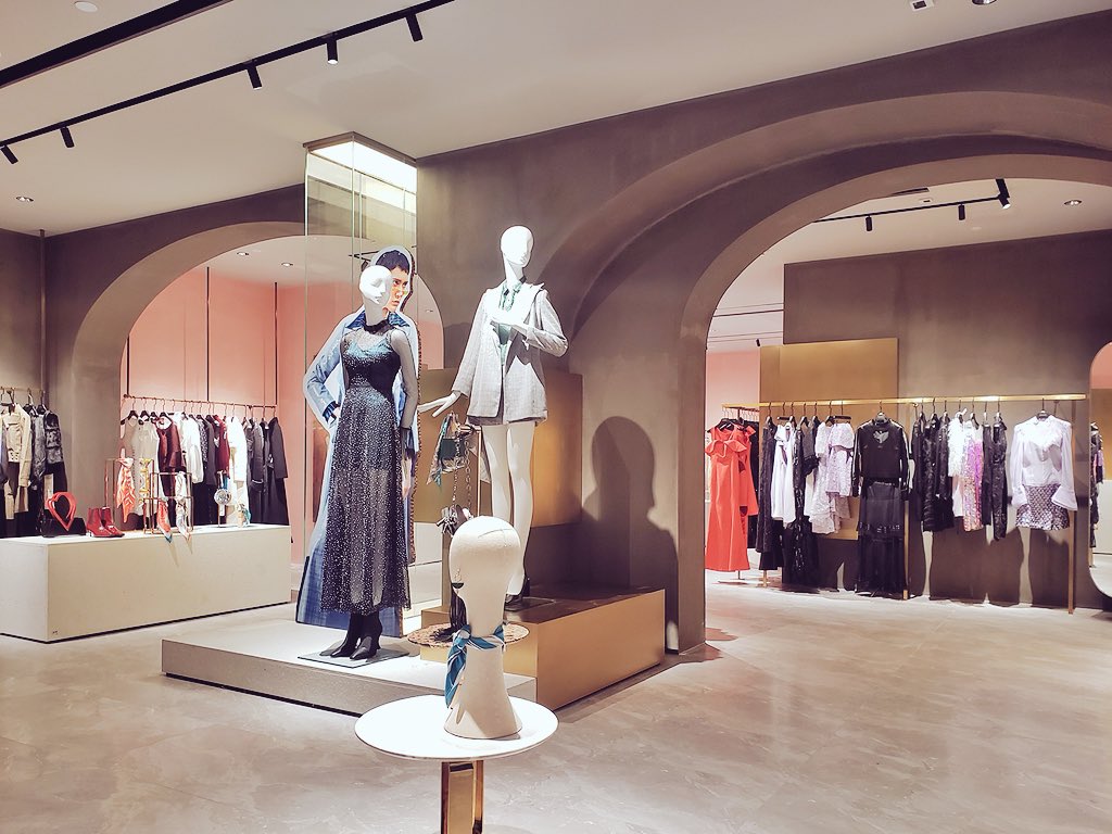 WOLF DESIGN tweet media