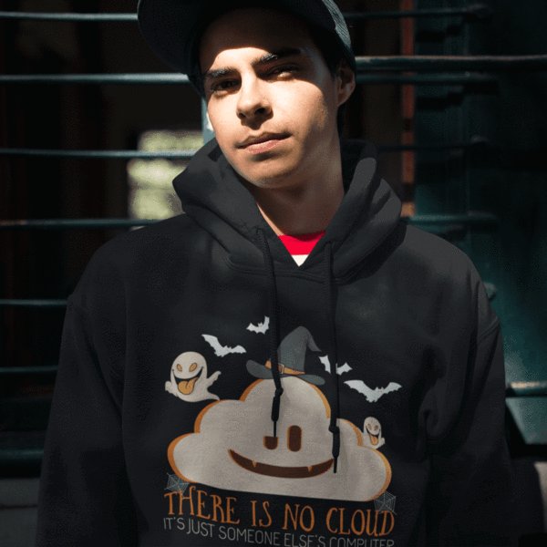 nerd4lifestudio's tweet image. #nerd4life #lolmeansshare ift.tt/2QOjZRL &amp;gt;There is no cloud - Halloween T-shirt