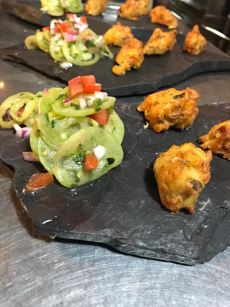 INAinQuito's tweet photo. Coming soon @laboratoriodyg, Indonesian cuisine by chef @dimasdimpp 🇮🇩😉
.
.
#laboratoriogastronomico #culineryindonesia #comidaecuador #eventosecuador #gastronomia #kulinerindonesia #napakrasa https://t.co/59RC0TeK1c