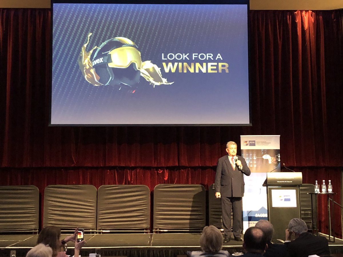 GermanChamberOz's tweet image. Andreas Dammann Director Regional Business Unit, Asia &amp;amp; South Pacific, uvex equipped the Australian Navy  skiing and boarding teams ,our contribution to bo(a)rder Protection, #AGBS18 @uvexsafetygroup