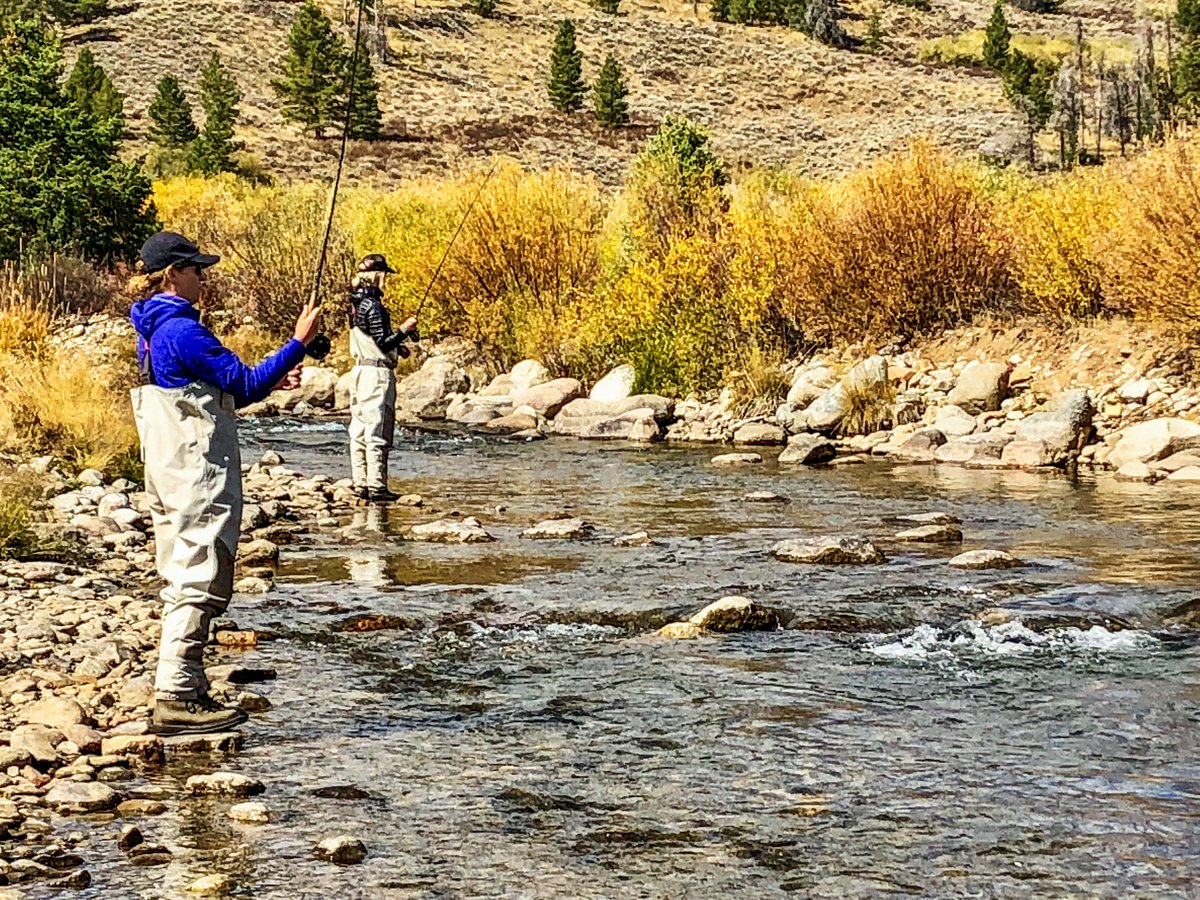 growthmktgwerks's tweet image. It may not look like a 'summer' outing with the fall colors but we made it with one day to spare! Growth Marketing Werks inaugural Summer Team Outing where Gwin nearly caught many biggies &amp;amp; Suzanne caught the smallest trout in the Blue River! It was a beautiful mountain day!