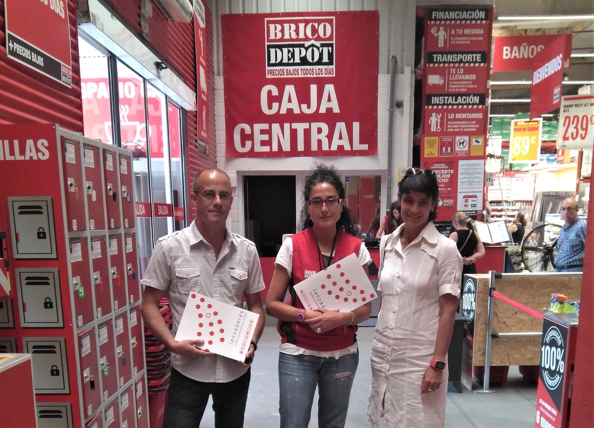 LSenior2018's tweet photo. Comenzamos las intermediaciones laborales con la visita a Bricodepot en Laguna de Duero. Muchas gracias por recibirnos para dar a conocer nuestro programa. @Lanzaderas_EES @FundacionSMLRPH @AyuntamientoVLL @INNOLID https://t.co/ALdplc3U69 https://t.co/hgdKSqqJVH