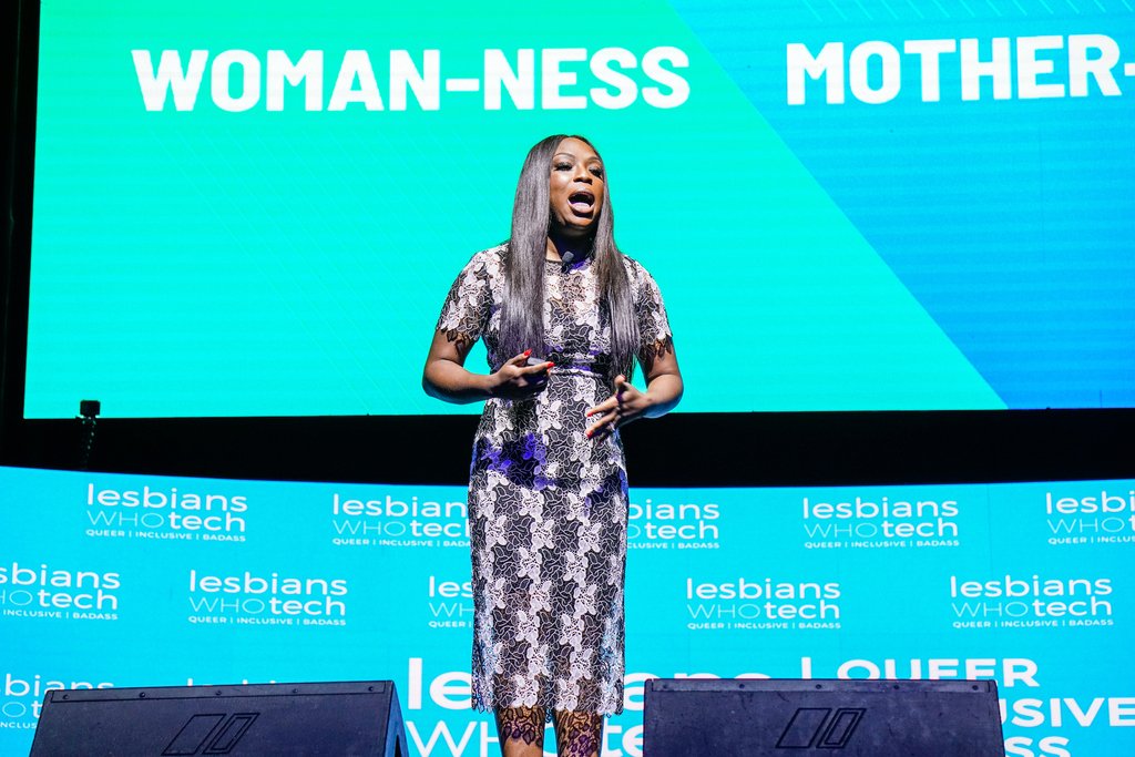 LWT (@lesbiantech) on Twitter photo "How does your otherness factor into your greatness? I'm 'other' for a variety of reasons ... All of those things factor into my experience in big ways and little ways."
<a href="/daratreseder/">Dara Treseder</a>, CMO at GE Ventures, gave a spectacular talk at #LWTSUMMIT 🔥facebook.com/lesbianswhotec… "How does your otherness factor into your greatness? I'm 'other' for a variety of reasons ... All of those things factor into my experience in big ways and little ways."
<a href="/daratreseder/">Dara Treseder</a>, CMO at GE Ventures, gave a spectacular talk at #LWTSUMMIT 🔥facebook.com/lesbianswhotec…
