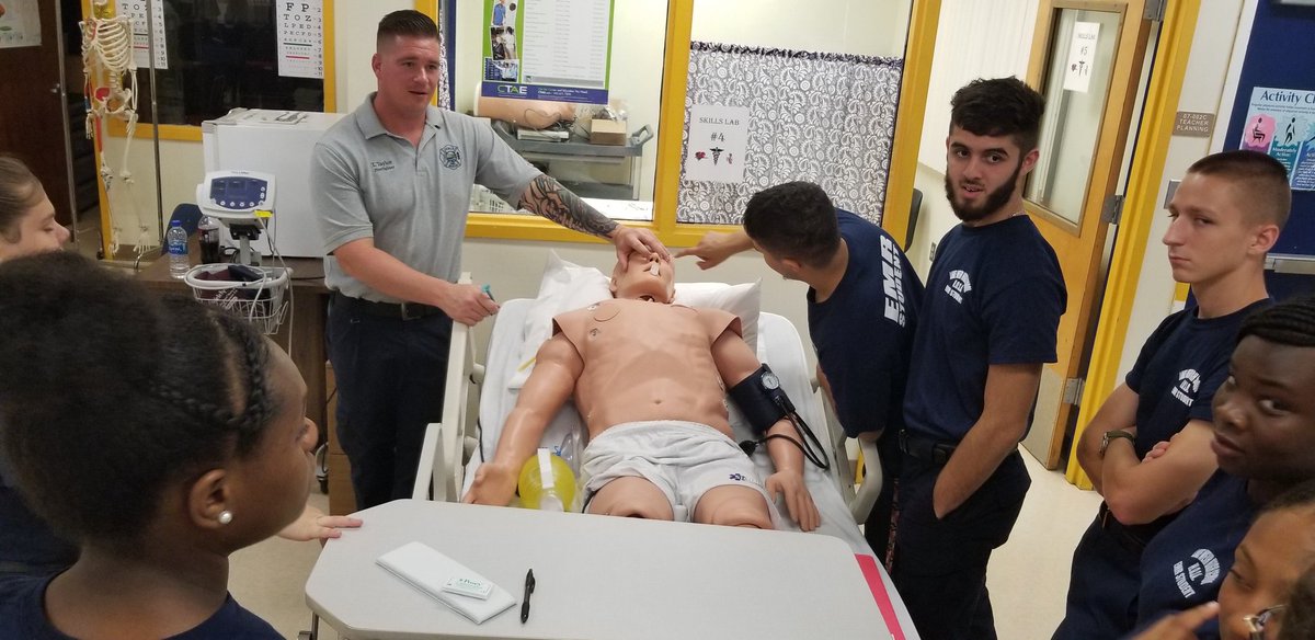 LWHS_HOSA's tweet photo. Ocala Fire Rescue assisting EMR students with airway skills.....students stoked! https://t.co/bPw0asS23f