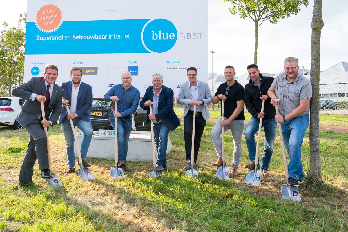 PdDenekamp's tweet photo. Nu ook glasvezel voor Marslanden B t/m F.

Lees meer bij @rtvfocuszwolle : https://t.co/al0gXoMNfS #Zwolle #Assendorp @bluefiberNL @TeamStadsdeelMi @renedeheer https://t.co/UyKOn8lpTk