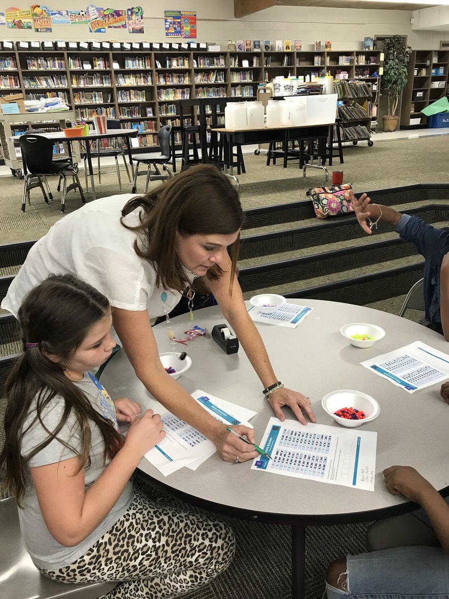 MrsRollings5's tweet photo. Mine &amp; Mrs. Rose’s first Girls Who Code Club meeting at HWES was a success! They used binary code to code their names using beads on their bracelets! @MrsNeves7 #caneclassroom #girlswhocode @cynthia30985617 https://t.co/I8r3JlGp2m