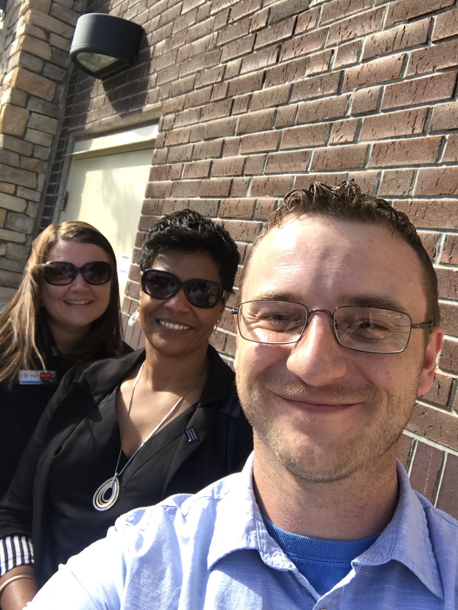 Kris_Koe84's tweet image. Visits with Country Club Village, Andrew County Sheriff and Andrew County Fire went extremely well.  They’re excited to be a part of the FirstNet family!  #MoKanDo #MidstatesProud #FirstNet @nt3323attcom1 @TeamSaintJoseph @mamaroni3