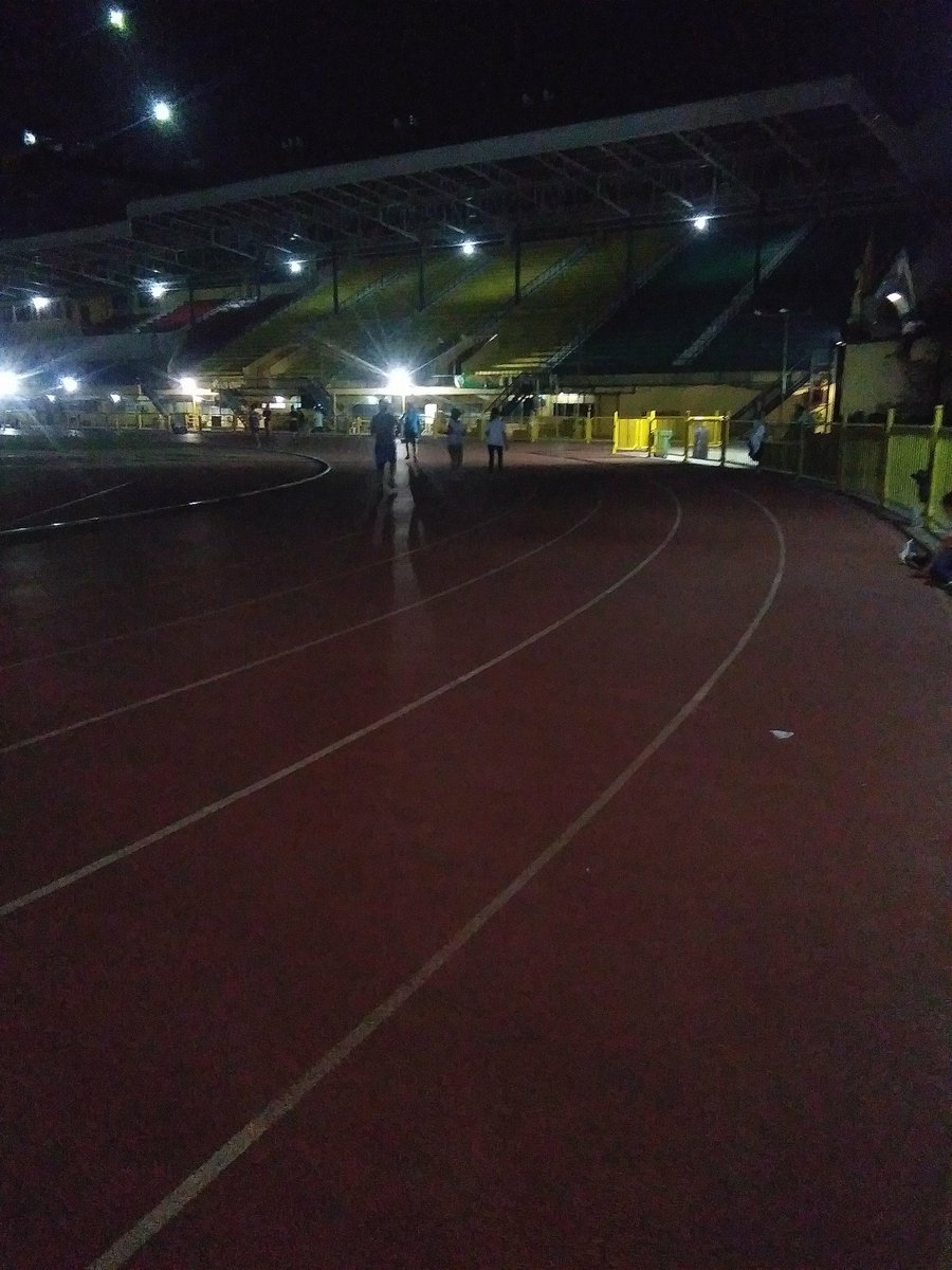 Angelo54176476's tweet photo. Running towards you're goal 🏃💛 https://t.co/1v2vU7zU8R