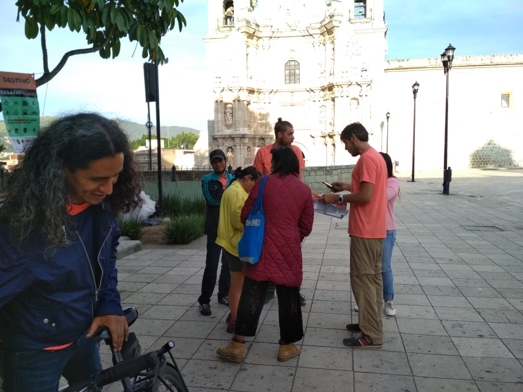vixiescuela's tweet image. En Oaxaca el COlectivo de Ciclistas de Oaxaca (COCO), llevamos a cabo el Desafío modal. Gracias a los voluntarixs que participaron. Pronto los resultados #DesafioModal ##DesafioModalOax