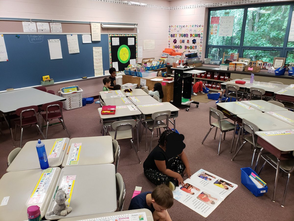 burt_kass's tweet image. A-13 has been working hard to learn our Stations.  They are doing a great job! @RichTaibi #BullockES #BurtBrown2ndgrade