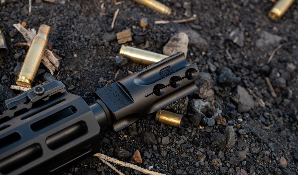 NexGen2Defense's tweet photo. Black, on black, on black, sprinkled with brass👌
#mzlmax #greyghost #shootitliverangeday #shootingevents #goodlookinggun #muzzlebrake #flashhider #youneedthis https://t.co/jo1QLlMTBc