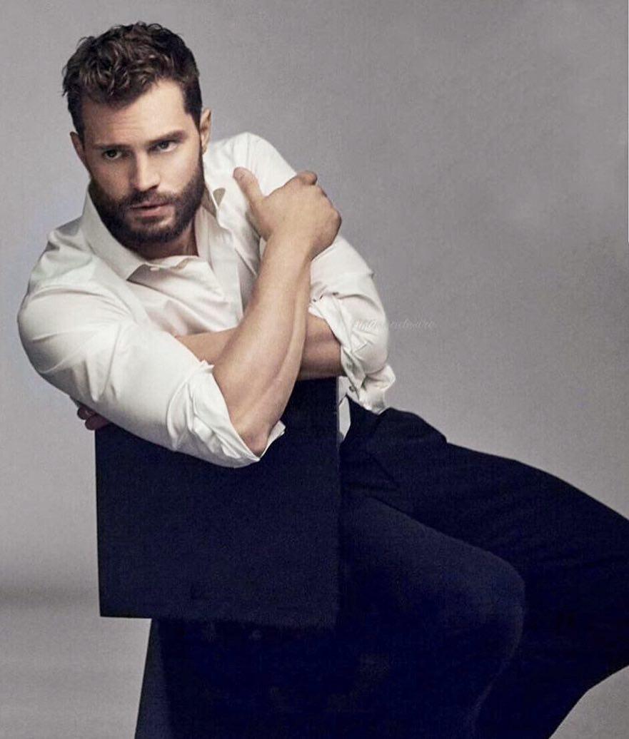 RoratoSilvia's tweet photo. #tbt  #JamieDornan ⚡️⚡️ Grooming by me. Styling @JeanneYangStyle 📷 by @ninomunoz #throwbackthursday  #mensgrooming #beardlove #ReallyDivine #PurePerfection via @Jamie_grooming IG https://t.co/tk4tn3PXBf