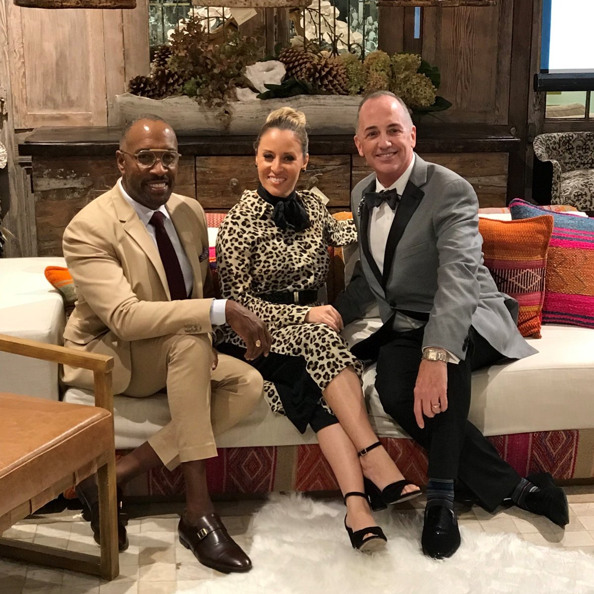 DallasMarket's tweet image. Thanks to Woodson &amp;amp; Rummerfield for an incredible event inside Peninsula! . AND thanks to media sponsor @luxemagazine. We hope everyone had a fabulous day 4 of Dallas Design Week! #dallasmarket #dallasdesignweek