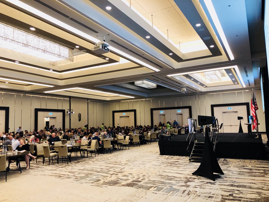 KimberlyVachon's tweet photo. The room is packed at the last session of Versaterm’s 2018 Re:Invent Users Workshop #VDX2018 @Versadex #HappyCustomers #Networking @vdxworkshop2018 https://t.co/0ZRtCo58Jg