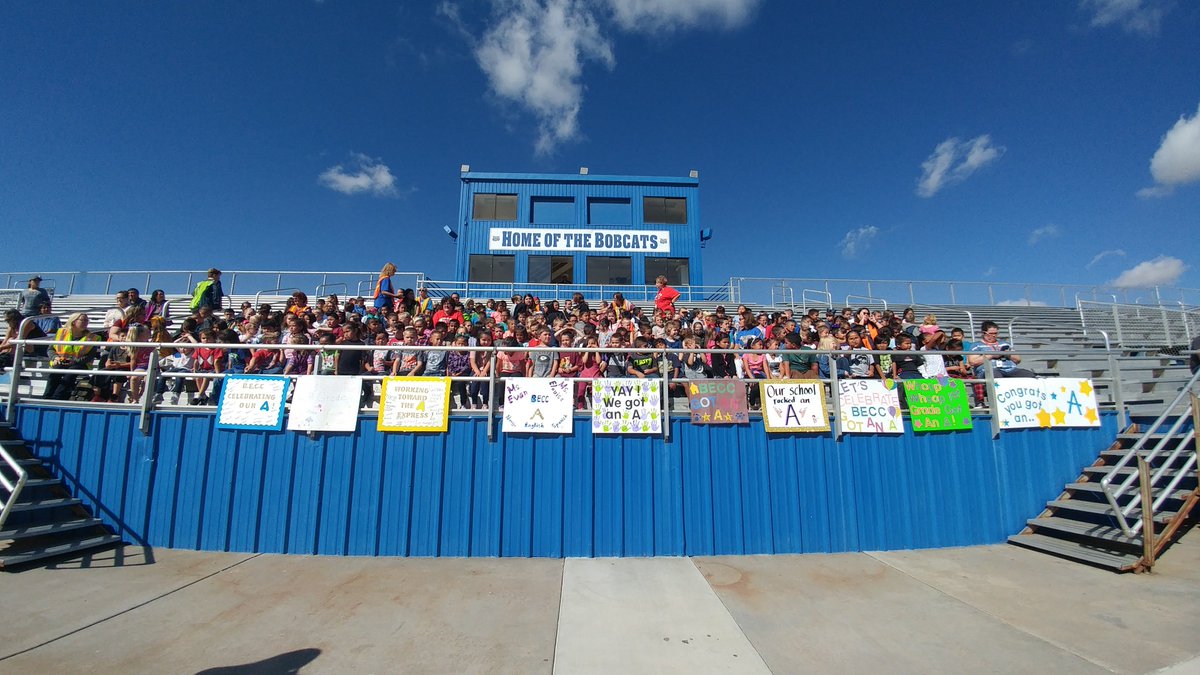 blmfldschools's tweet photo. BECC received an 'A' School Grade for 2017-2018!!!
We celebrated today with the NMPED Straight A Express Team, BECC Staff & Students, Parents, Board Members, Administrators, BHS Band, Cheerleaders, & the JROTC Color Guard! WAY TO GO BECC!!! #BobcatPride #PrideIsInside #GoBobcats https://t.co/4yQKYff16m