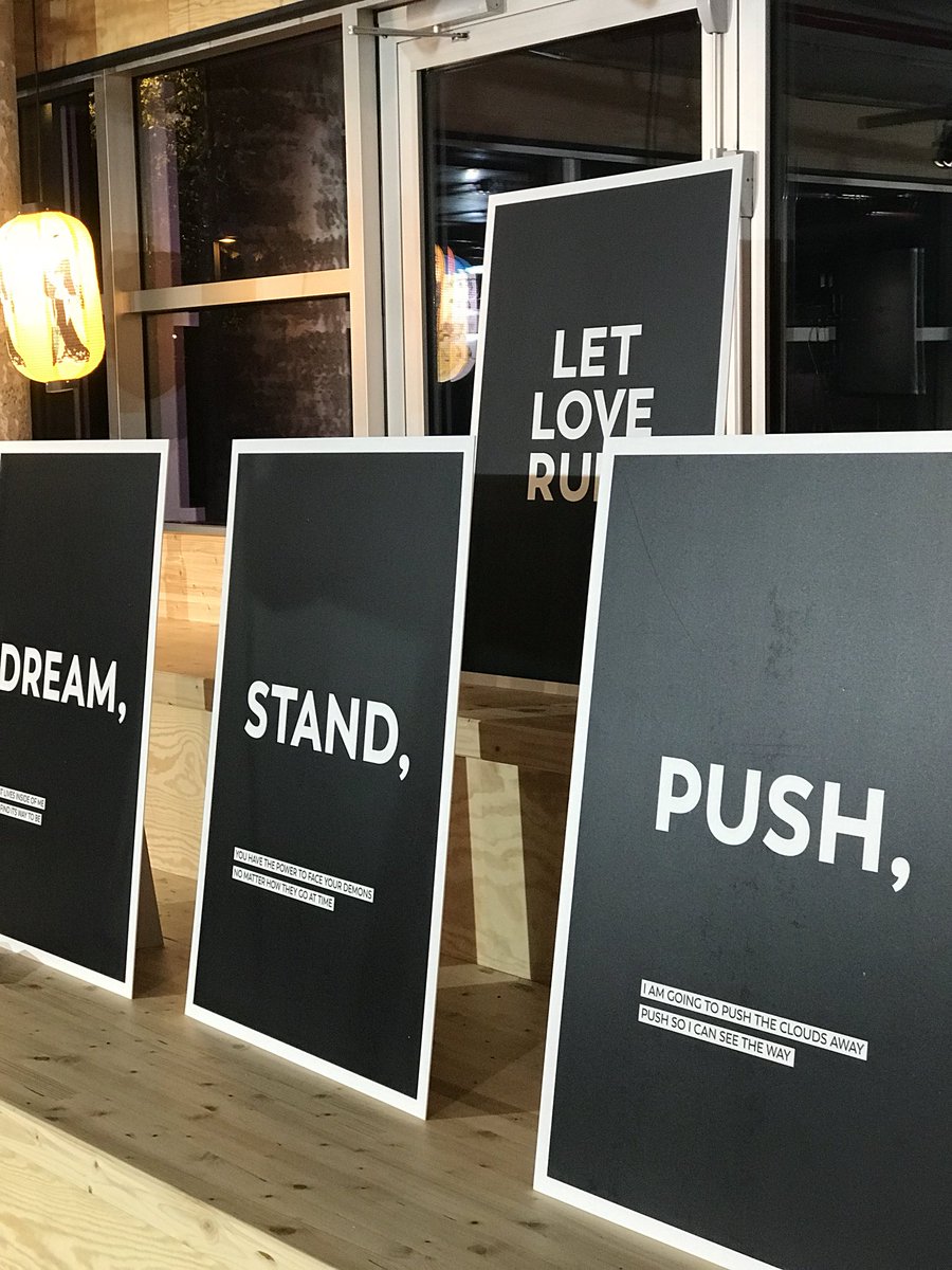 EVerspeelt's tweet photo. Proficiat @edlih #dreamerswhodo. What an inspiring booklaunch! #letloverule https://t.co/2BS0DwWRUS