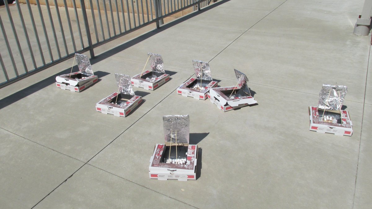 ms_smith416's tweet image. Students learned about solar energy by making their own solar oven out of pizza boxes and "cooking" s'mores. #RamsInspire  #rockyourschool #RAmiddle
