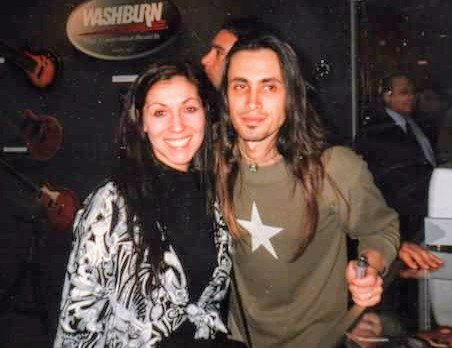 Happy Birthday Nuno Bettencourt!              Wish my editor took 2 pics 