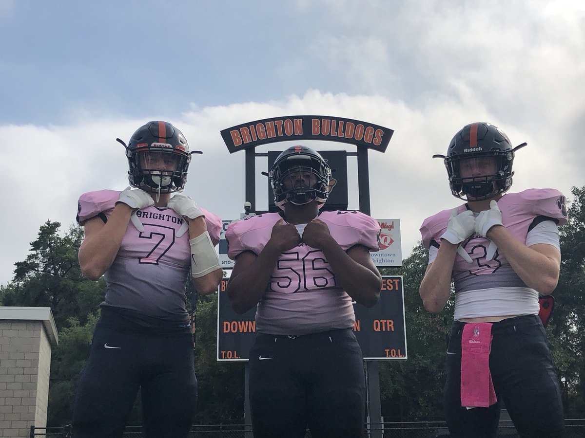 ‼️🎀HUGE GAME TOMORROW! COME OUT AND SUPPORT YOUR DOGS AND CANCER AWARENESS TOMORROW AT THE DOG POUND!🎀‼️