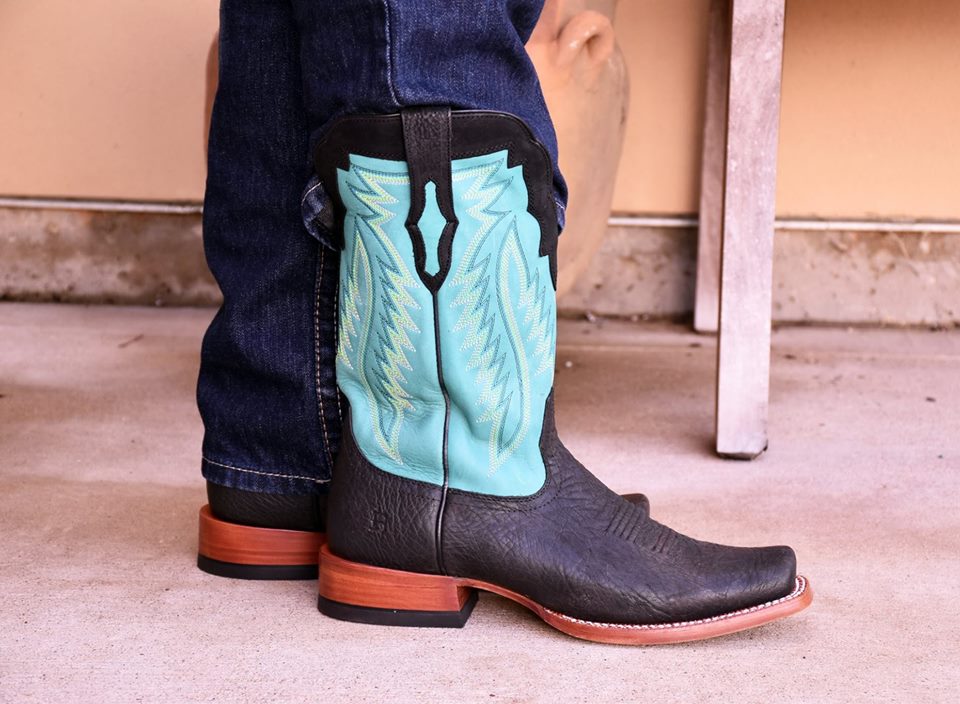 ariat bullhide boots