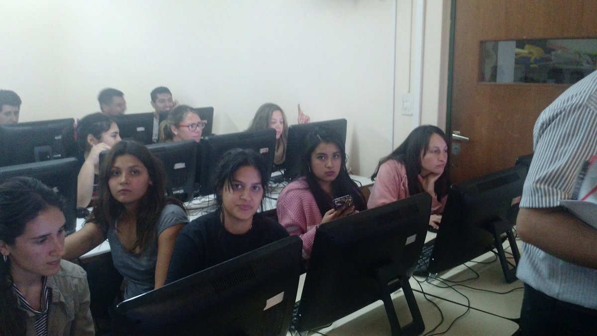 mnortelli's tweet photo. #IPC #InstitutoProfesoradoConcordia 1° año de #Psicologia #psico018 trabajando #LenguajeTransmedia en #Lectura #Oralidad #Escritura y #TIC nuevas formas de #Comunicación #innovando en #Educación #PLANIED https://t.co/sttiFQscLC