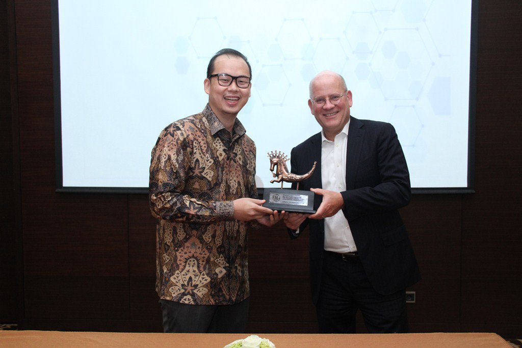 JohnFlannery_GE's tweet photo. Congratulations @GEHealthcare for their partnership with Mayapada Healthcare to support the expansion of their network of hospitals. https://t.co/sky5KNV4n5